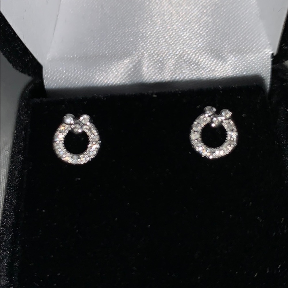 White gold & Diamond Wreath pierced earrings